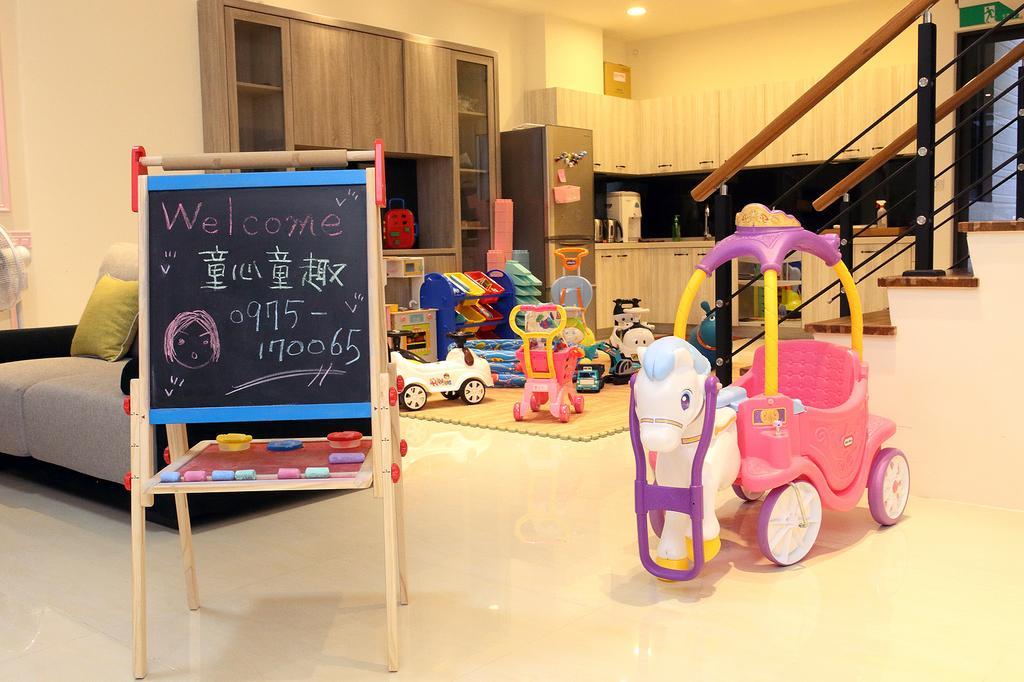 Childlike Innocence Homestay Hualien Buitenkant foto