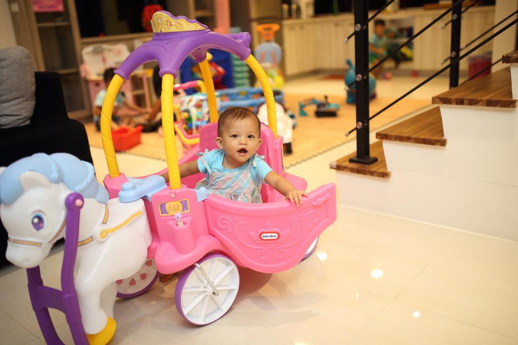 Childlike Innocence Homestay Hualien Buitenkant foto