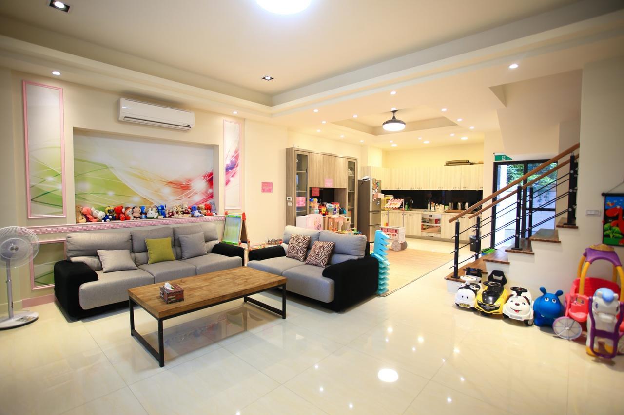 Childlike Innocence Homestay Hualien Buitenkant foto