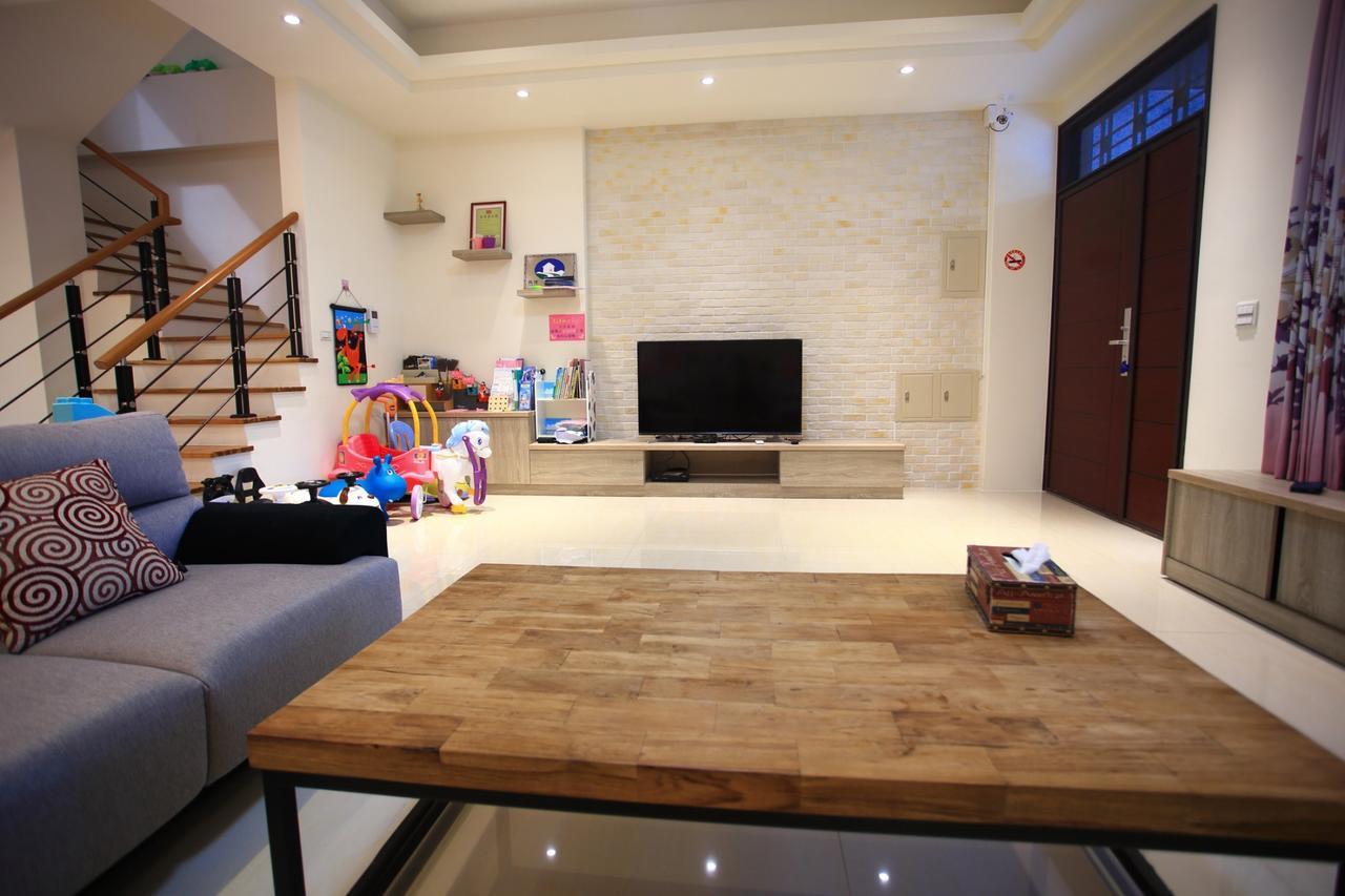 Childlike Innocence Homestay Hualien Buitenkant foto