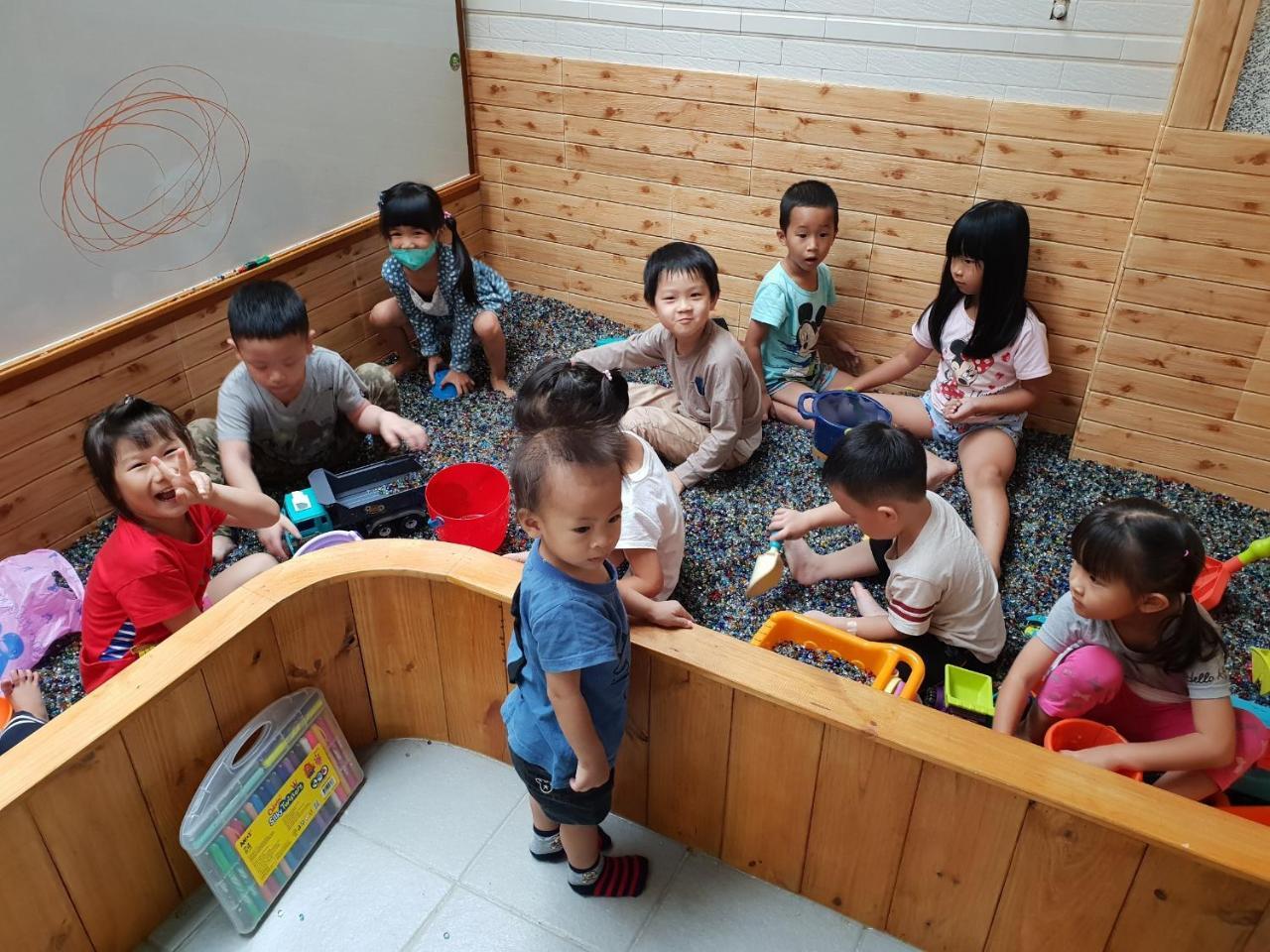 Childlike Innocence Homestay Hualien Buitenkant foto